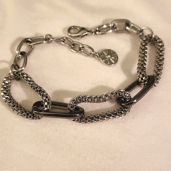 RJ Graziano GLAM MESH LUX CHAIN LINK GUNMETAL & SILVER BRACELET☆NEW IN BAG - Picture 2 of 6